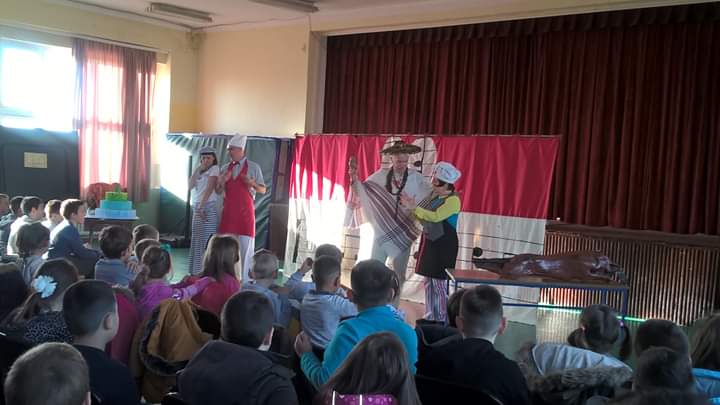 Љубав је музика