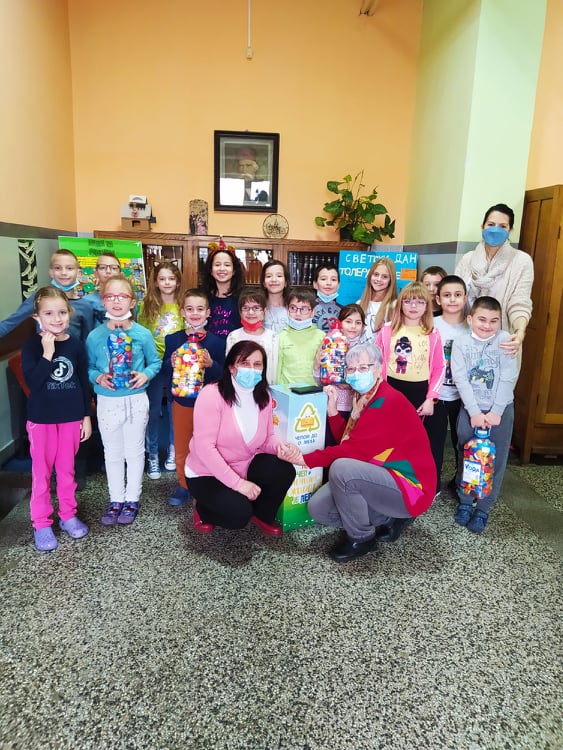 Да будемо сви једнаки - хуманитарна акција у сусрет празницима